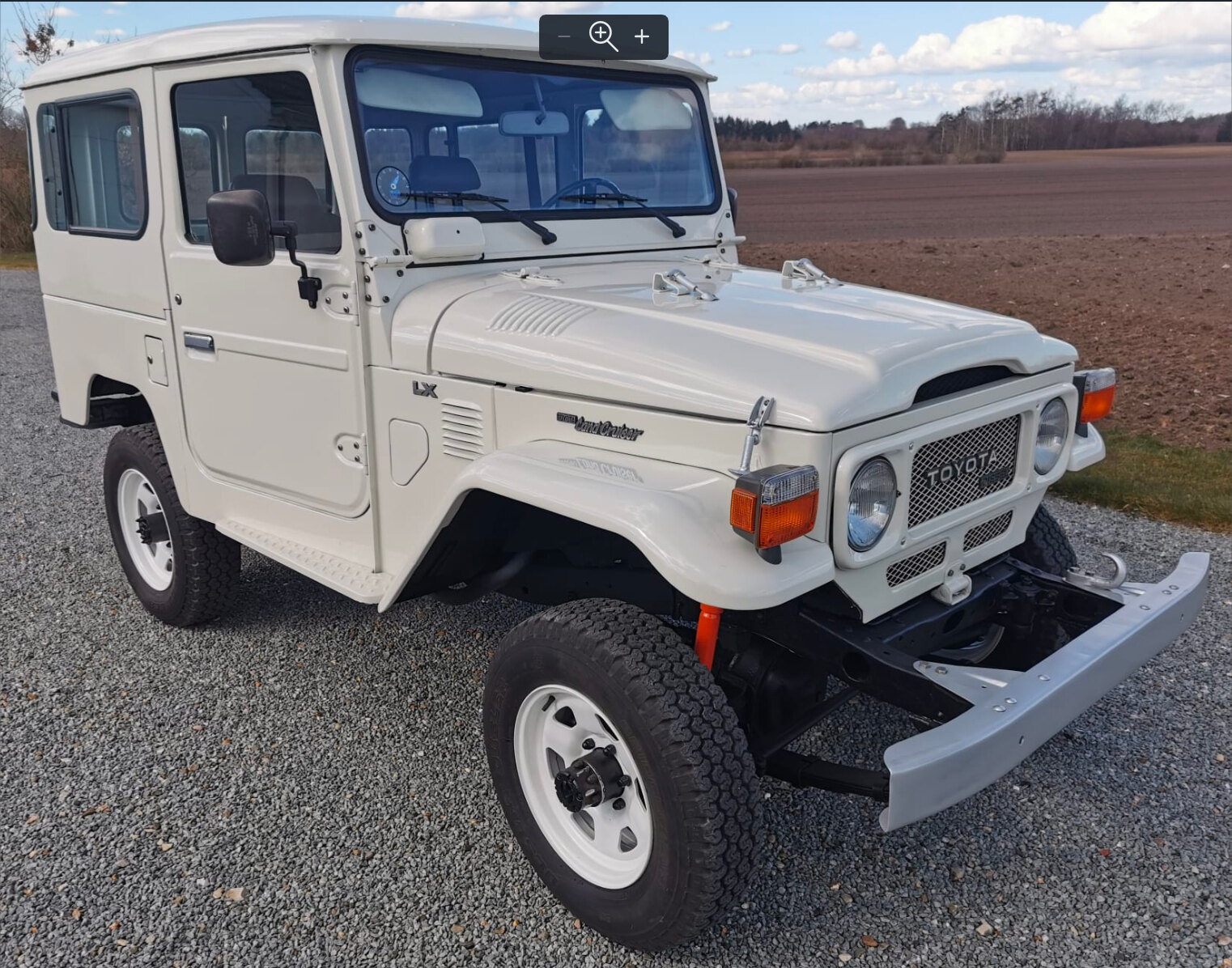 TOYOTA BJ 42 profile